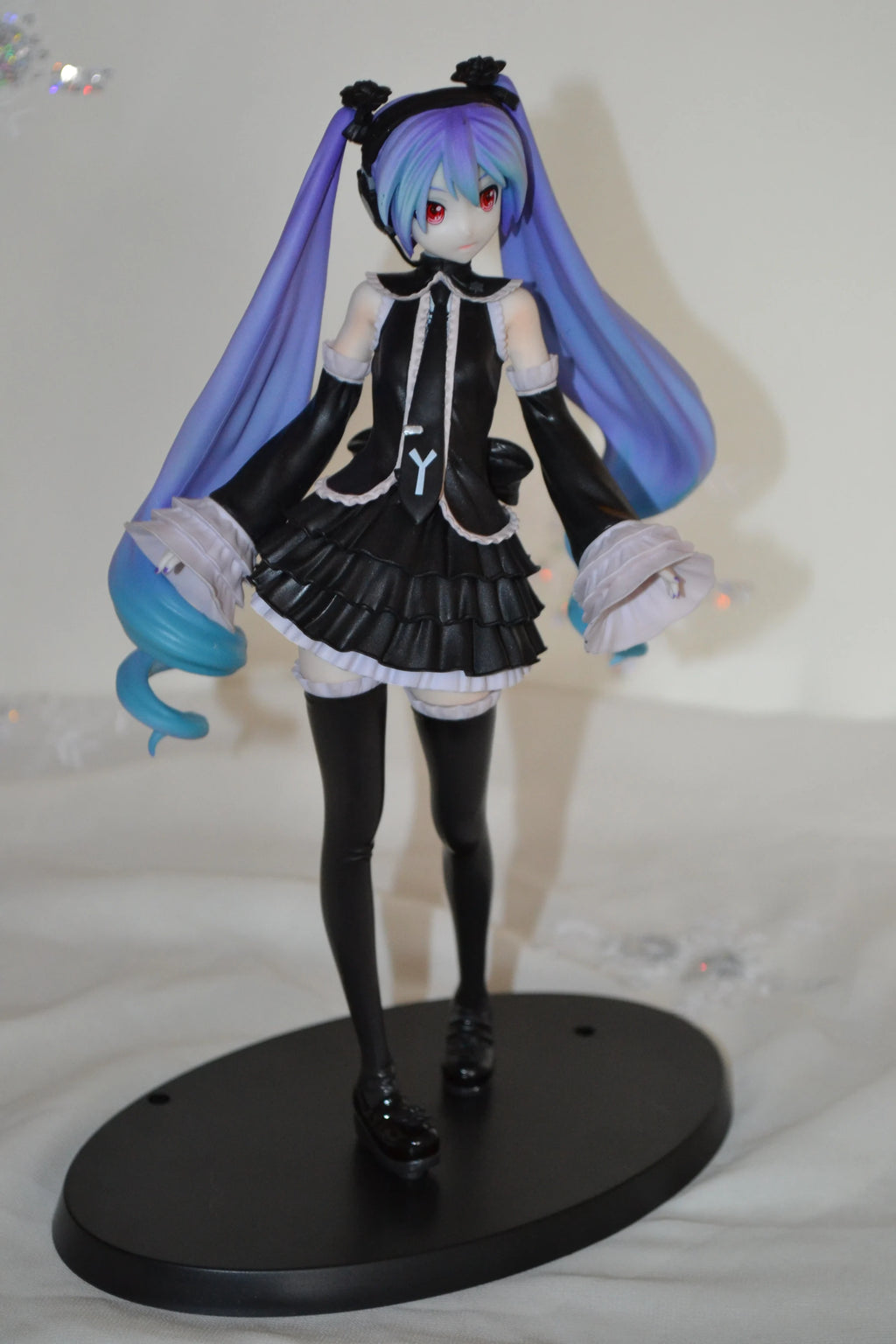 Discover the Enchanting 17CM Hatsune Miku Black Dress Lolita Model Toy - A Must-Have for Anime Collectors!